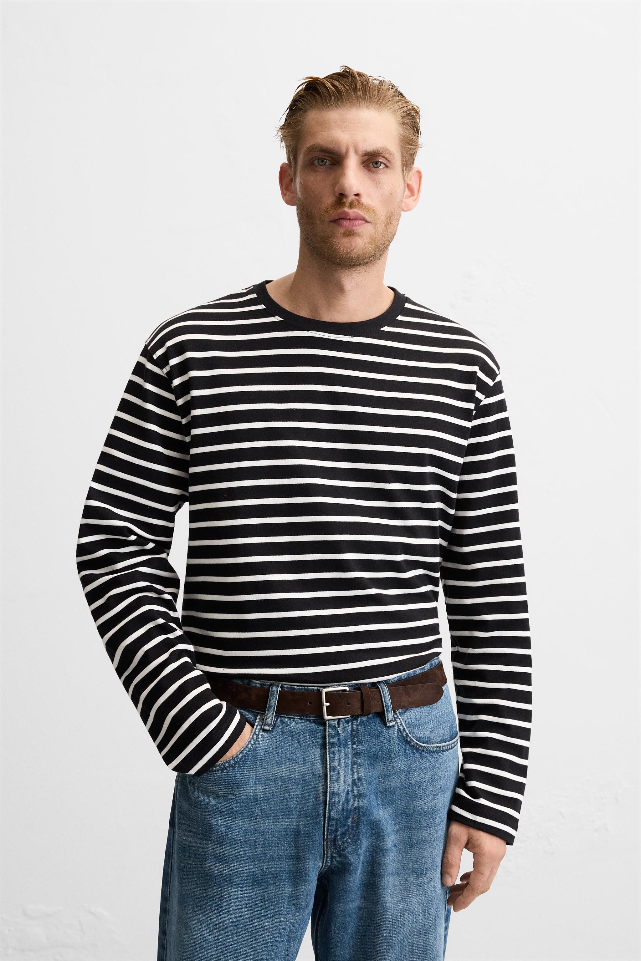 Black and white striped t shirt online