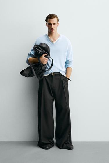 WIDE-LEG PLEATED TROUSERS - Black by Zara