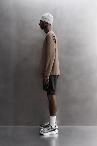 BASIC LONG SLEEVE TECHNICAL T-SHIRT - Brown by Zara - Image 3