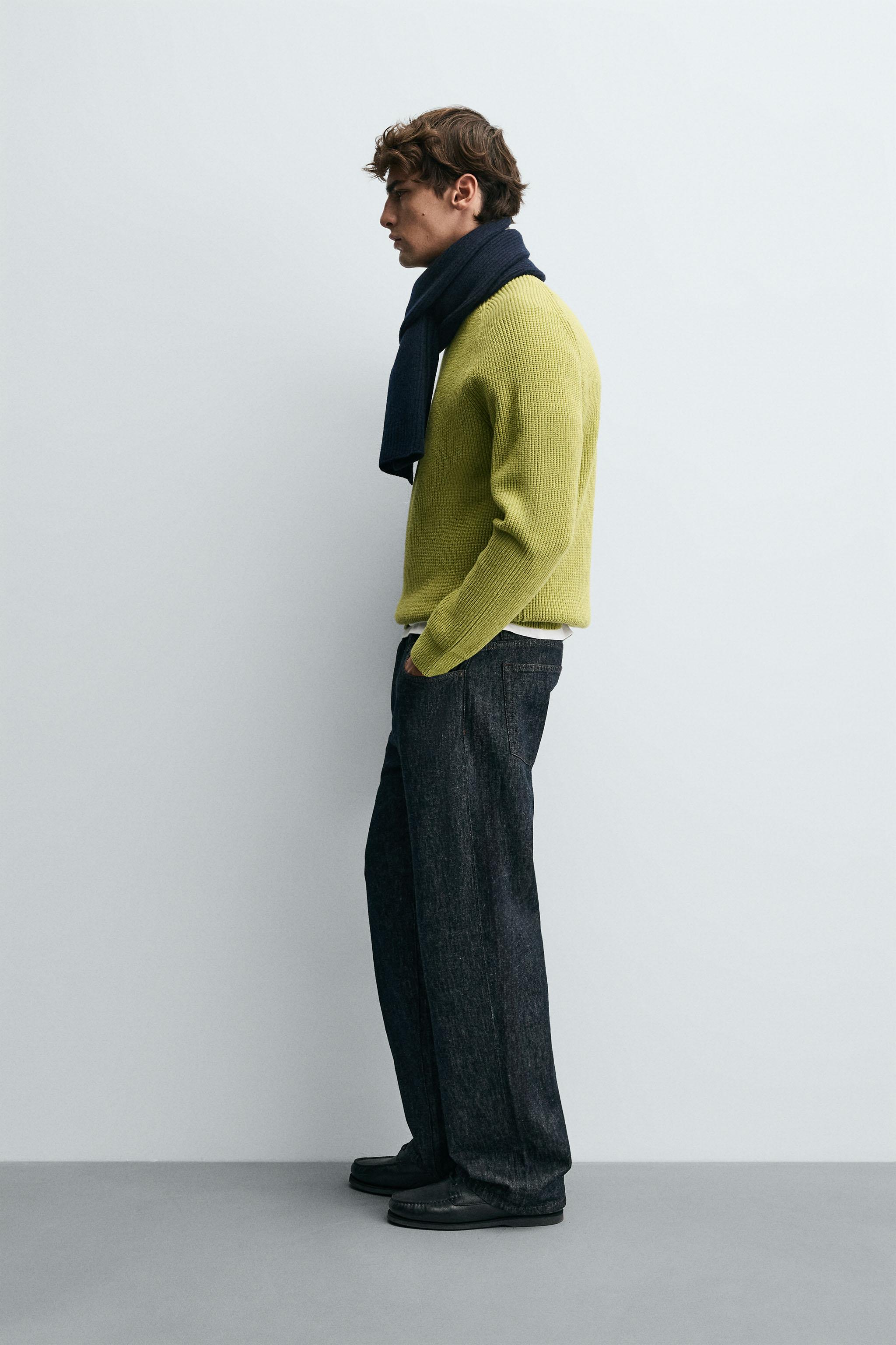 RIBBED TEXTURED SWEATER