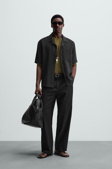 CAMISA FLUIDA COM BOLSO - Preto da Zara - Imagem 0