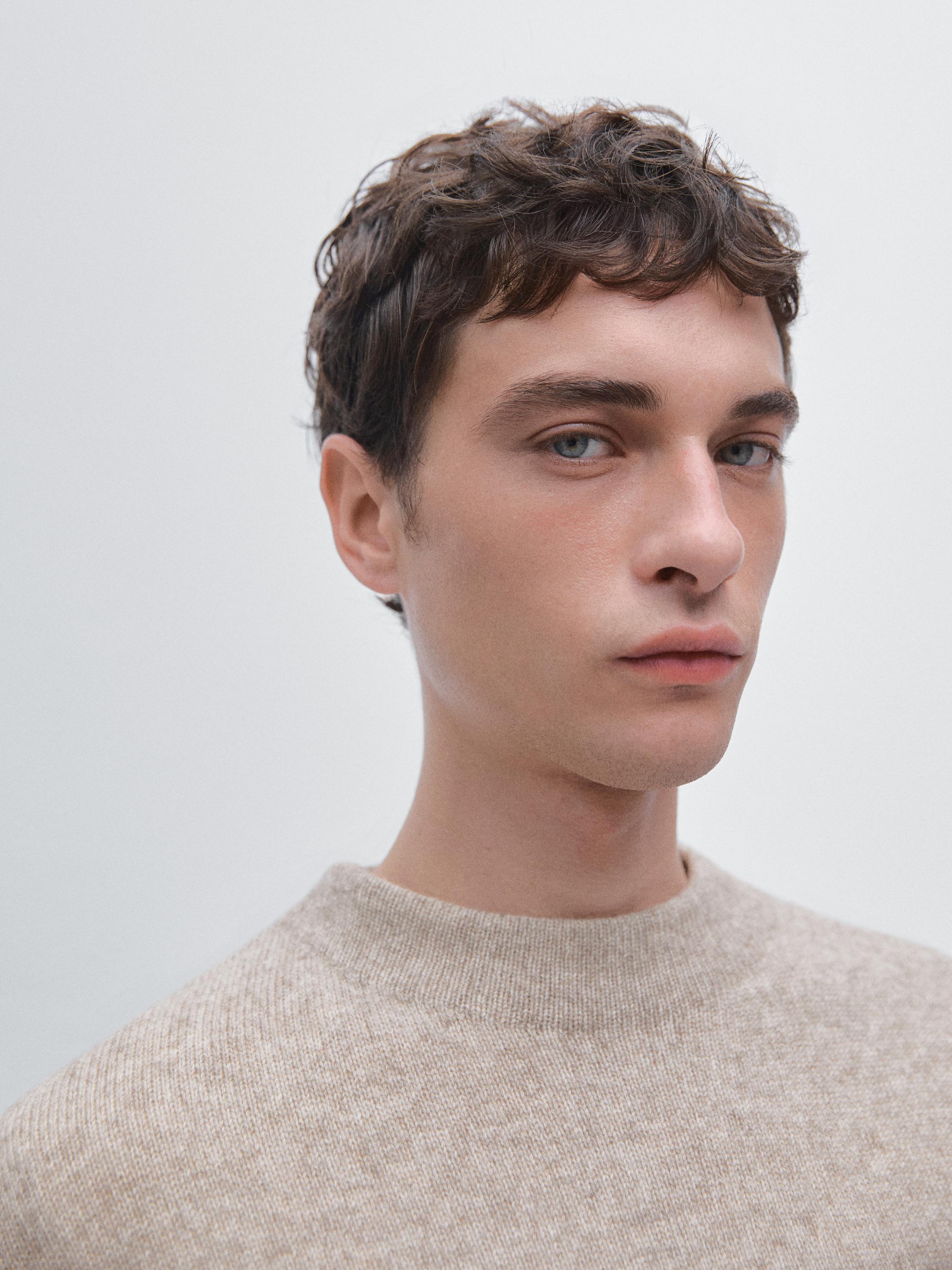 Pull à col rond en maille de laine mélangée