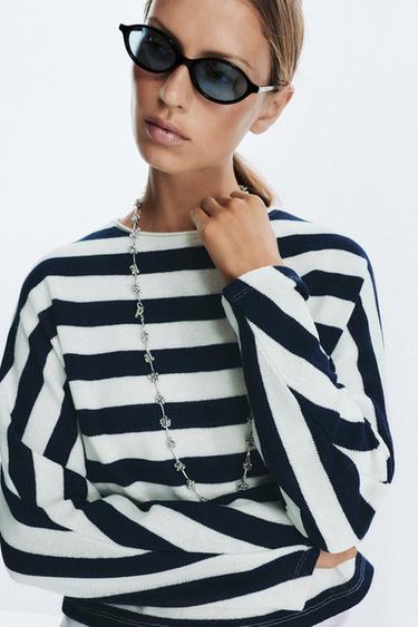 JERSEY RAYAS MANGA MURCIÉLAGO - Marino / Blanco de Zara