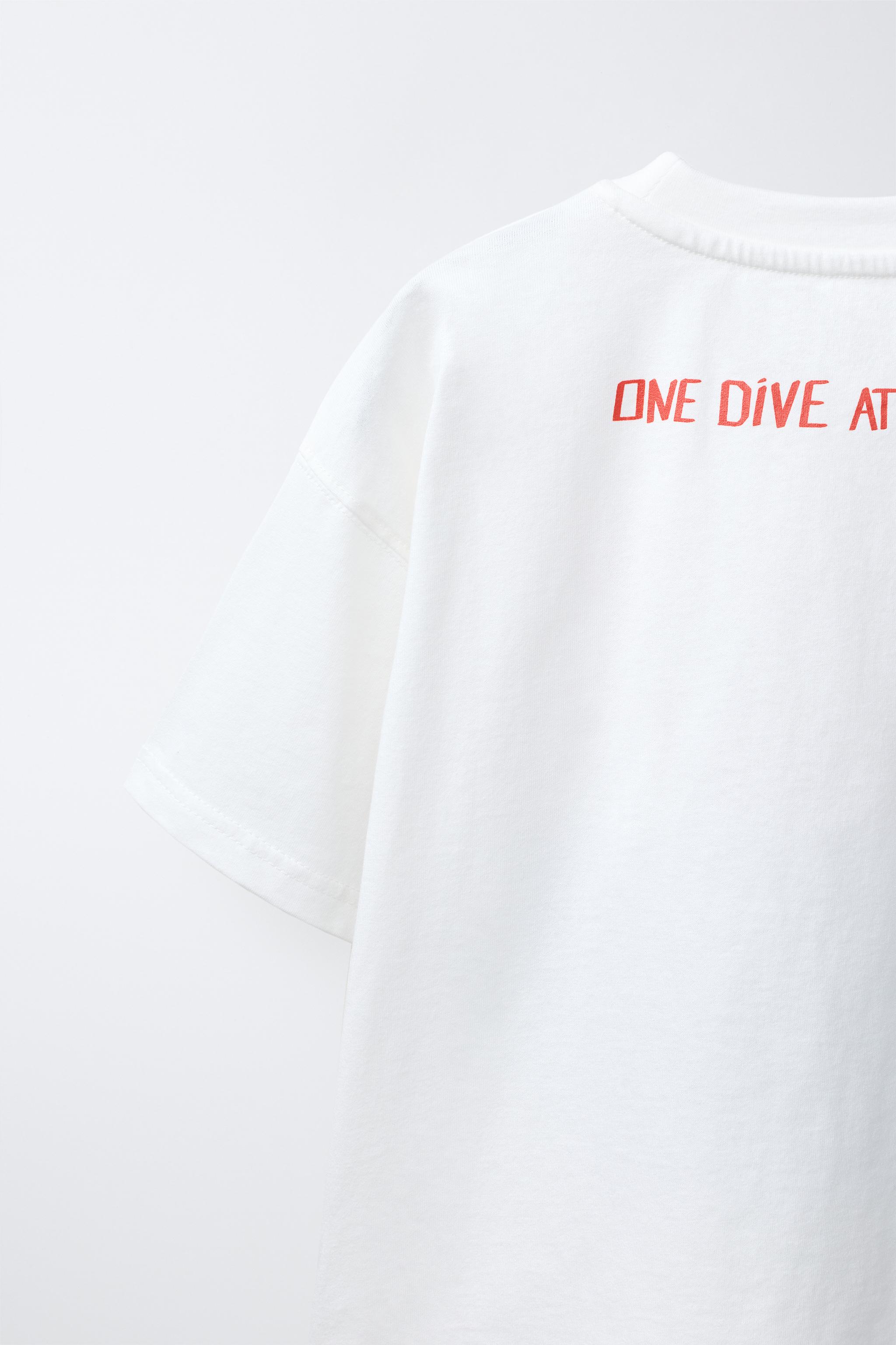 T-SHIRT IMPRIMÉ REQUIN