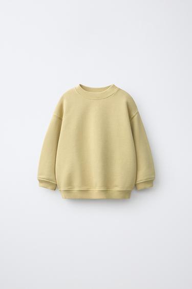 ОДНОТОННАЯ ТОЛСТОВКА ИЗ КРАШЕНОЙ ТКАНИ — ХАКИ от Zara