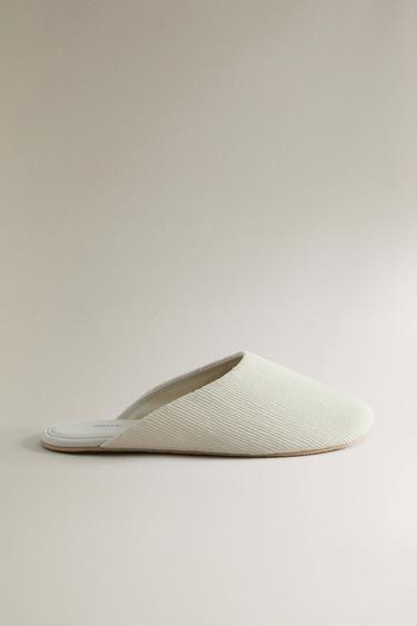 PLEATED MULES - Beige by Zara