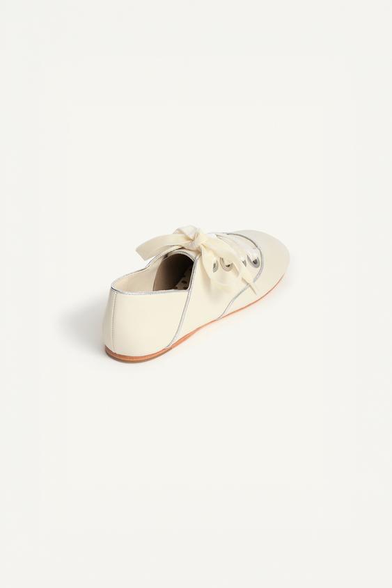 CHAUSSURES À LACETS EN CUIR ÉDITION LIMITÉE - Blanc écru de Zara - Image 6