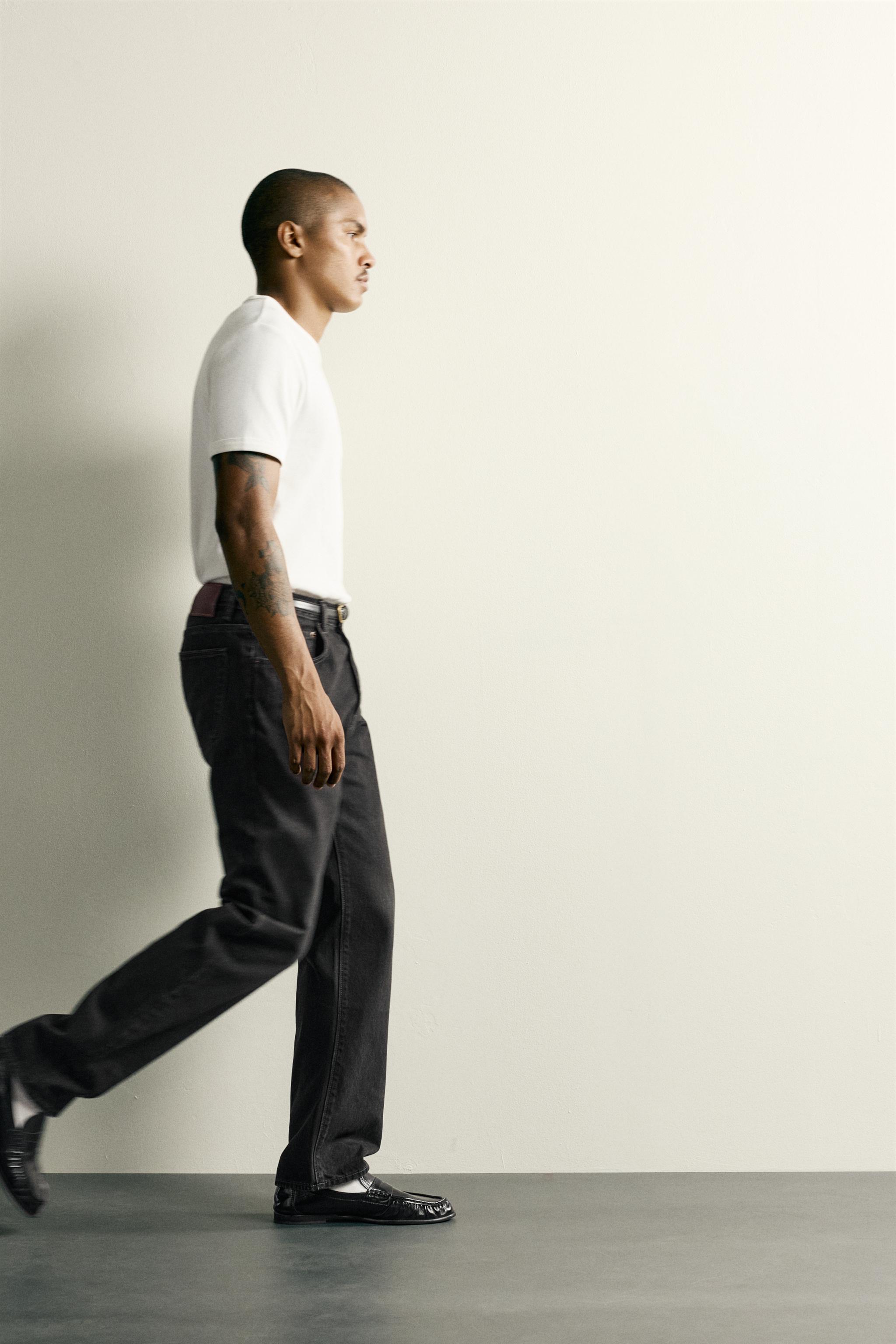 STRAIGHT FIT JEANS