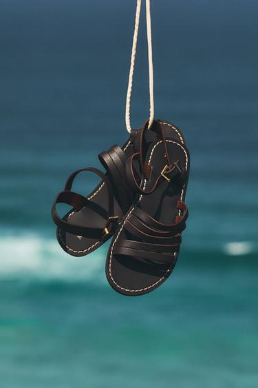 SANDALEN MET LEREN BANDJES - Bruin van Zara
