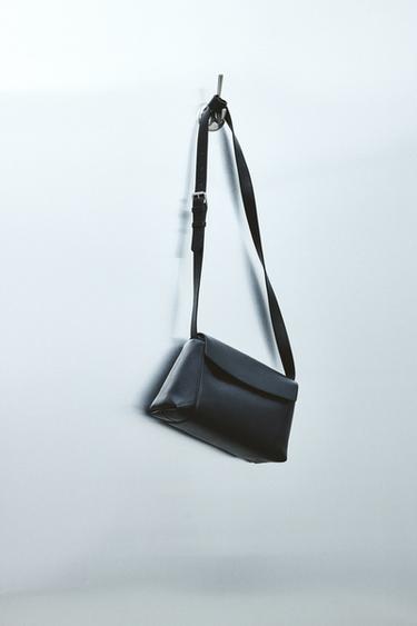 BANDOLERA PIEL M LIMITED EDITION - Negro de Zara