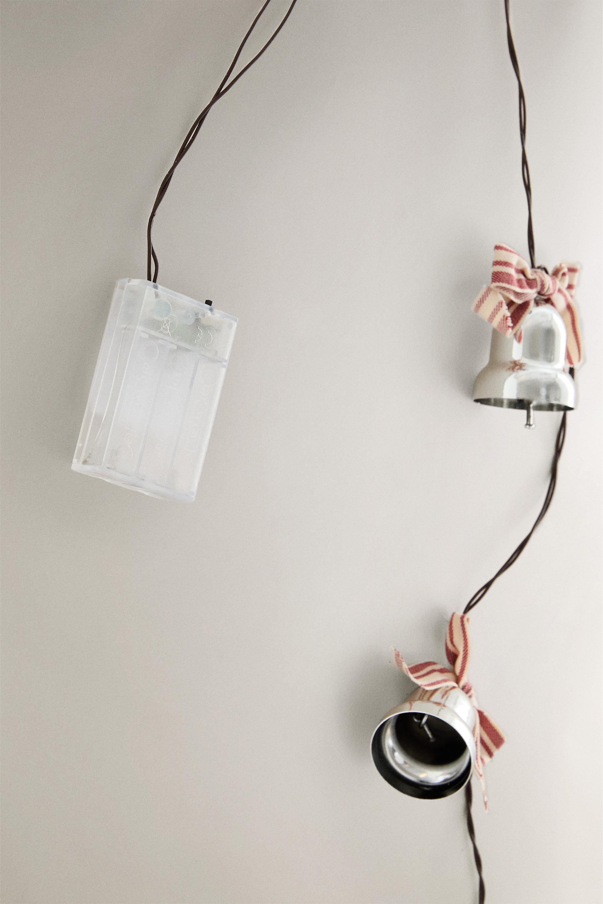 CHRISTMAS BELL LIGHT GARLAND