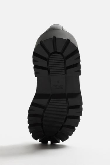 MOCASSIN À SEMELLE ÉPAISSE AVEC FRANGES - Noir de Zara - Image 3