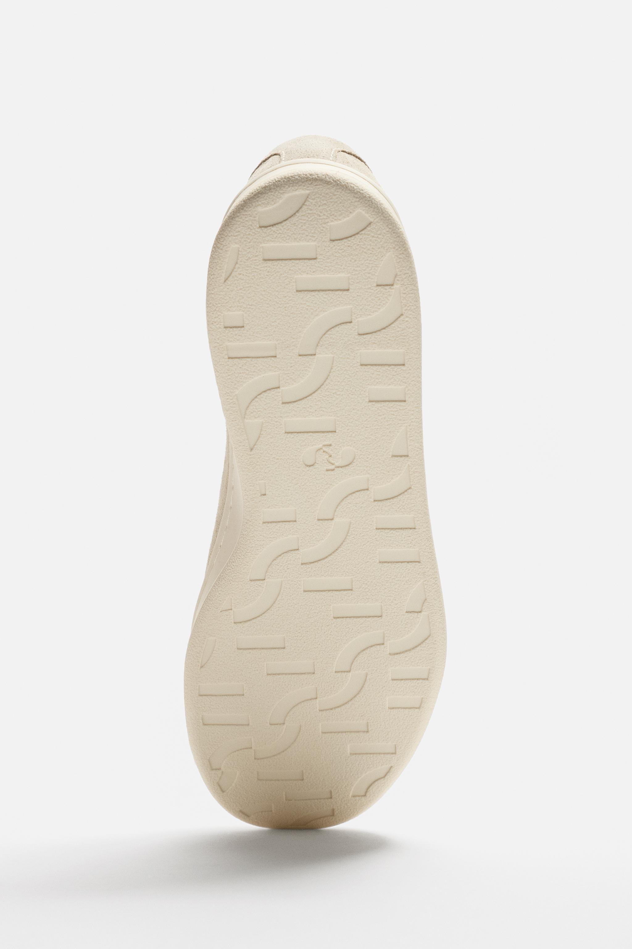 BASKETS EN CUIR