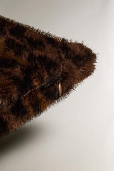 ANIMAL PRINT FAUX FUR CUSHION COVER - Dark brown by Zara - Image 3