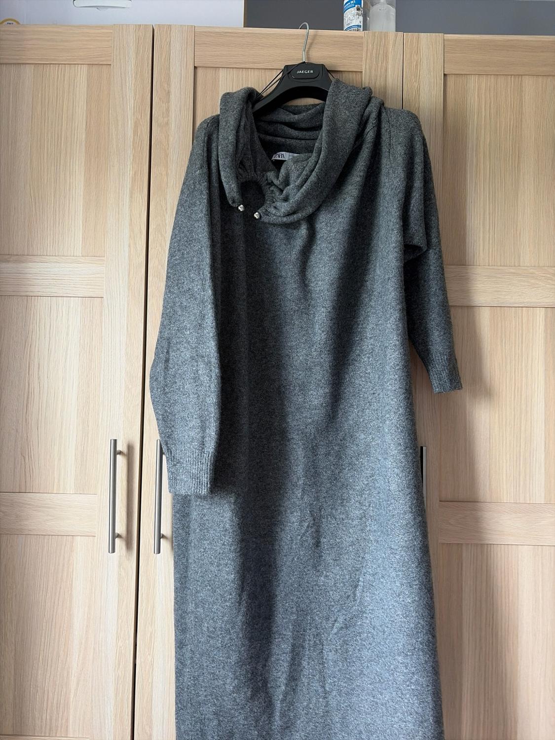 DRAPED KNIT DRESS - Image 2