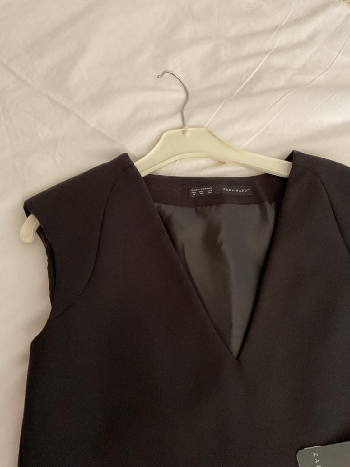 VESTIDO NEGRO HOMBRERAS - Image 4