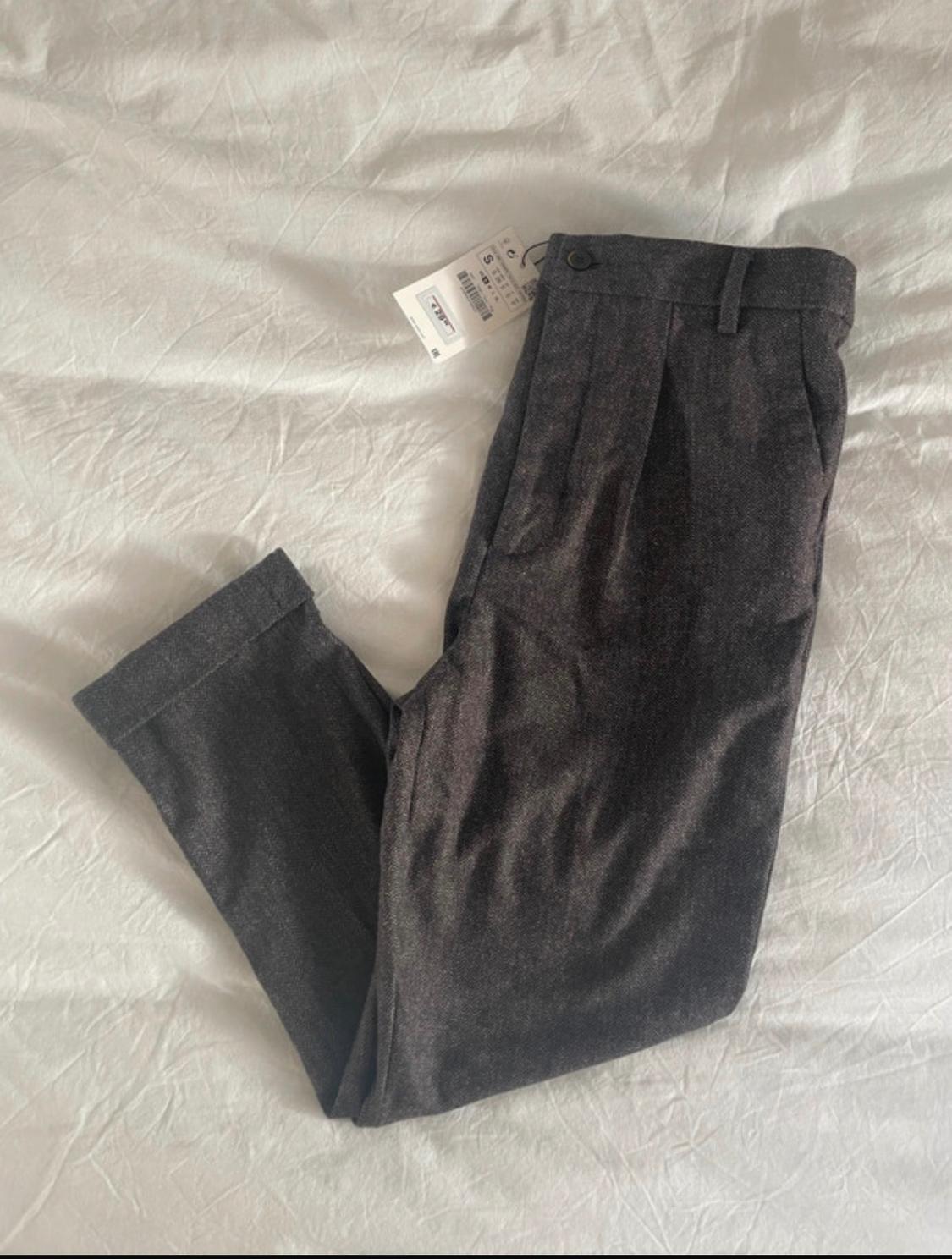 PANTALÓN GRIS  MARRÓN CON BAJO DOBLADO Y DE TIRO ALTO - Image 3