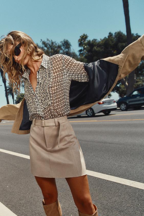 JUPE EFFET DAIM CEINTURE - Sable de Zara - Image 0