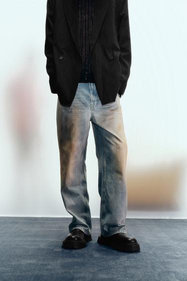 VINTAGE-EFFECT BAGGY FIT JEANS - Light blue by Zara