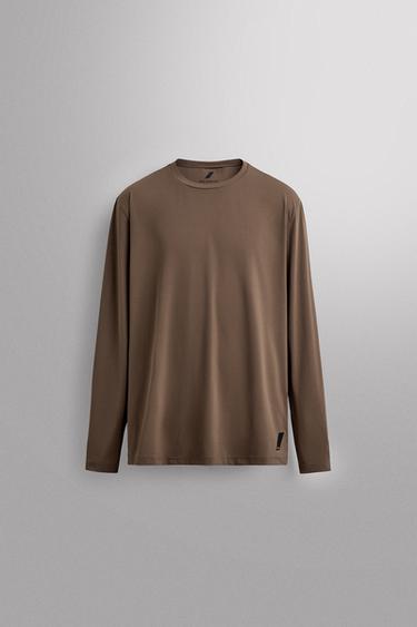 BASIC LONG SLEEVE TECHNICAL T-SHIRT - Brown by Zara