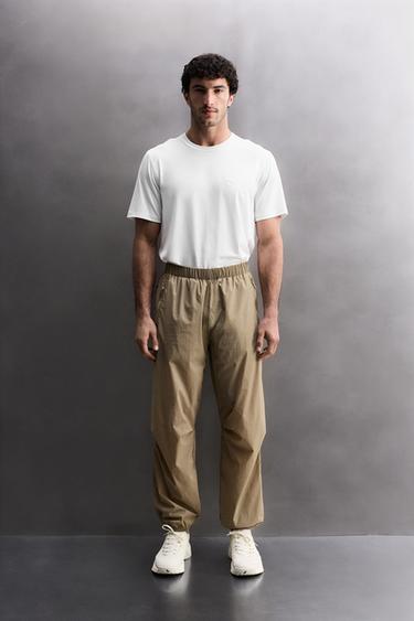 PANTALONI JOGGER TECNICI TRAINING - Beige di Zara