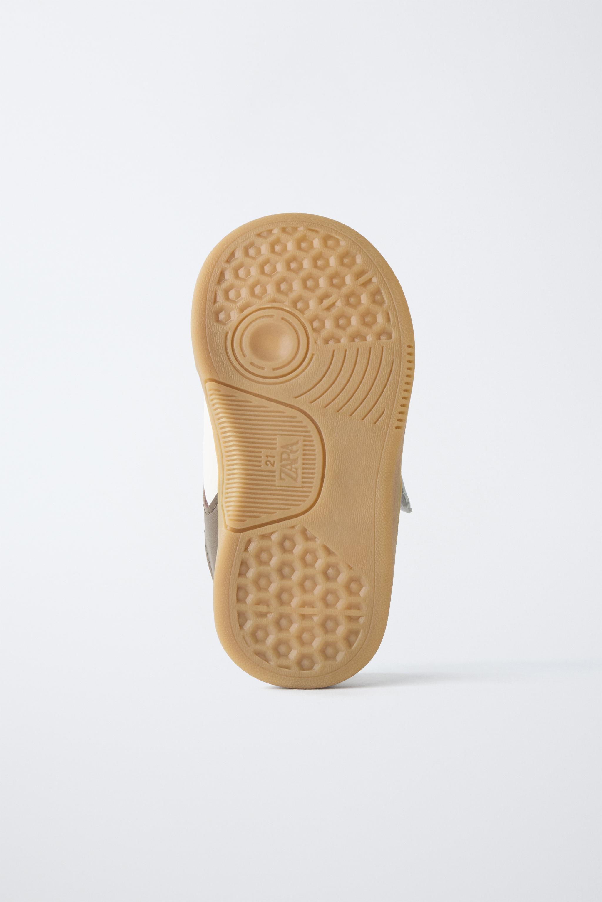 TENNIS RÉTRO BAREFOOT