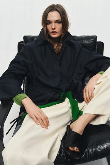 レザーミュールサンダルブラックZaraのレザーミュールサンダル - ブラック 