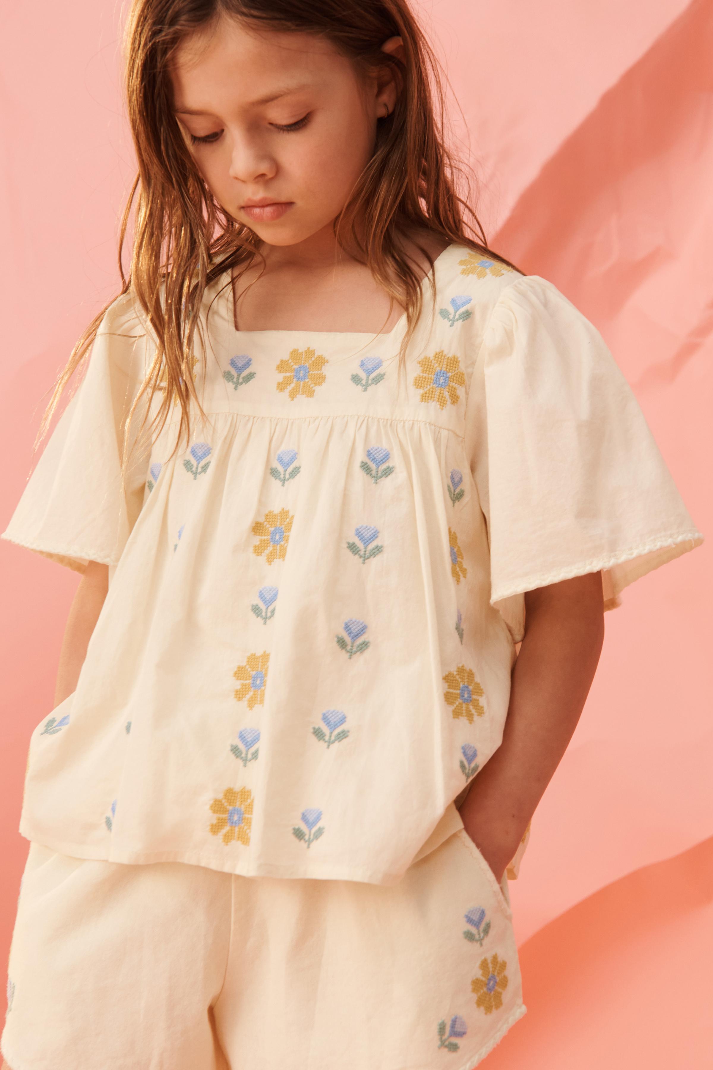 クロスステッチ花刺繍ブラウス LIMITED EDITION - クリーム | ZARA 