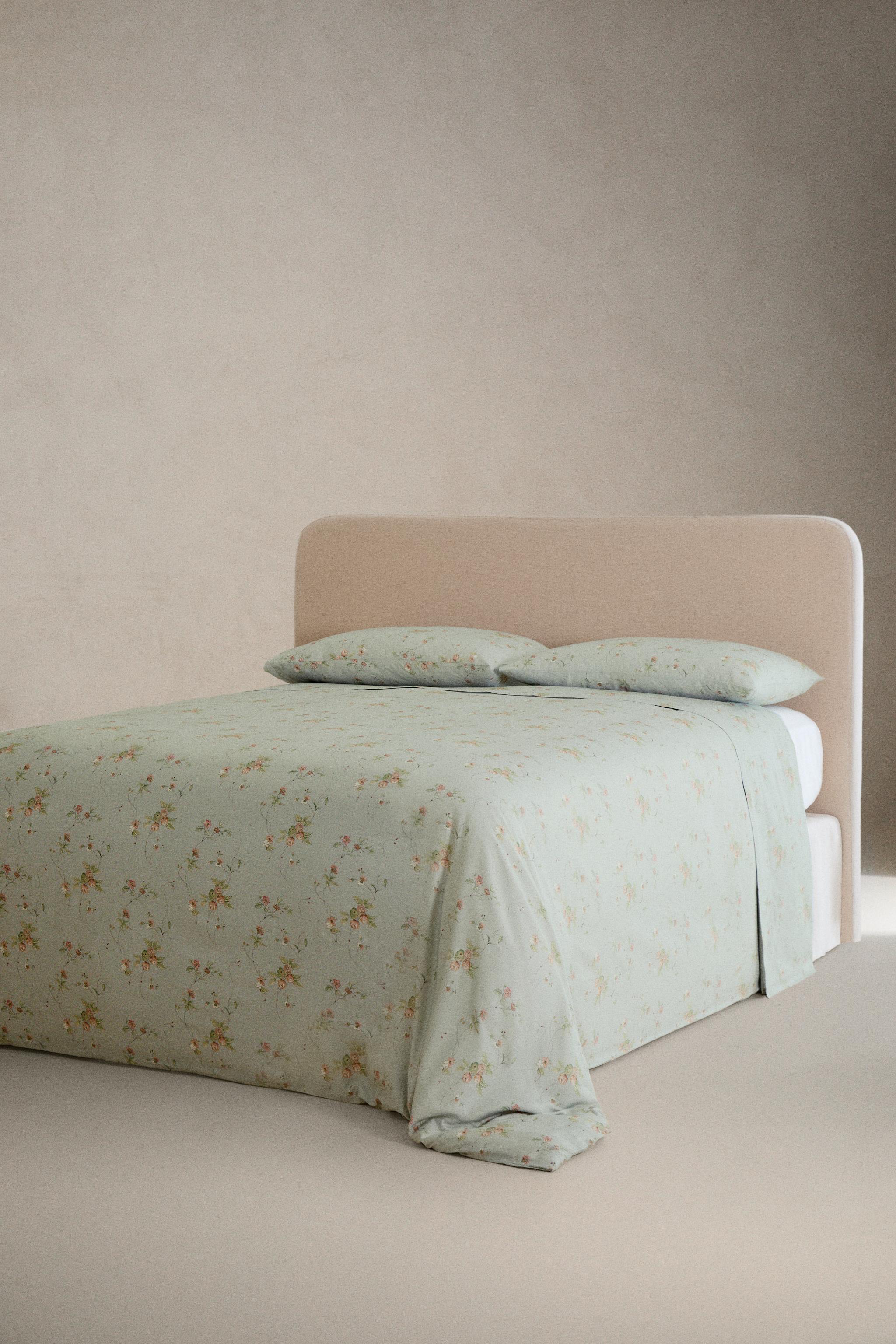 FLORAL BRANCH SATEEN FLAT SHEET (300 THREAD COUNT) — Blue / Green
