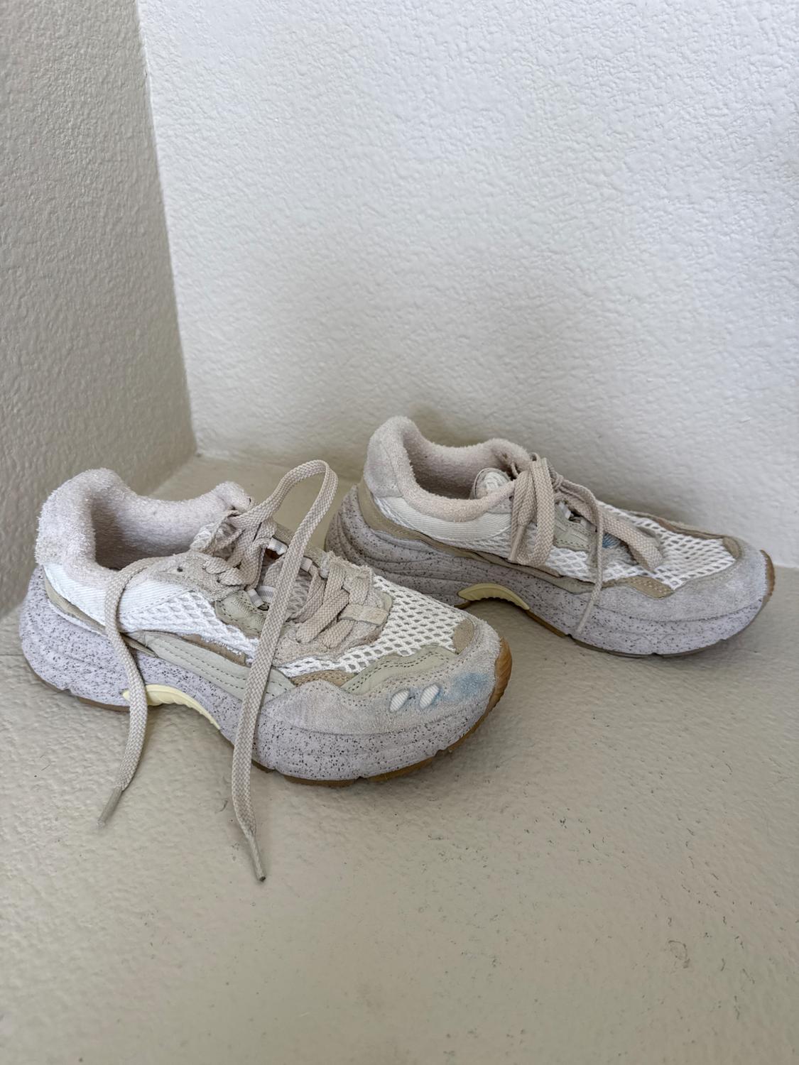 RECYCLED MATERIAL MADE SNEAKERS - Image 2