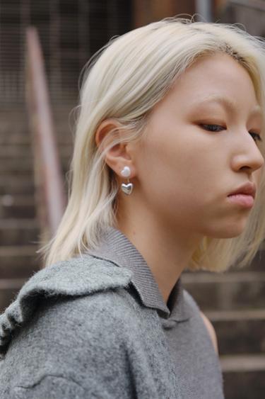 ハートフェイクパールピアス4個セットシルバーZaraのハートフェイクパールピアス4個セット - シルバー