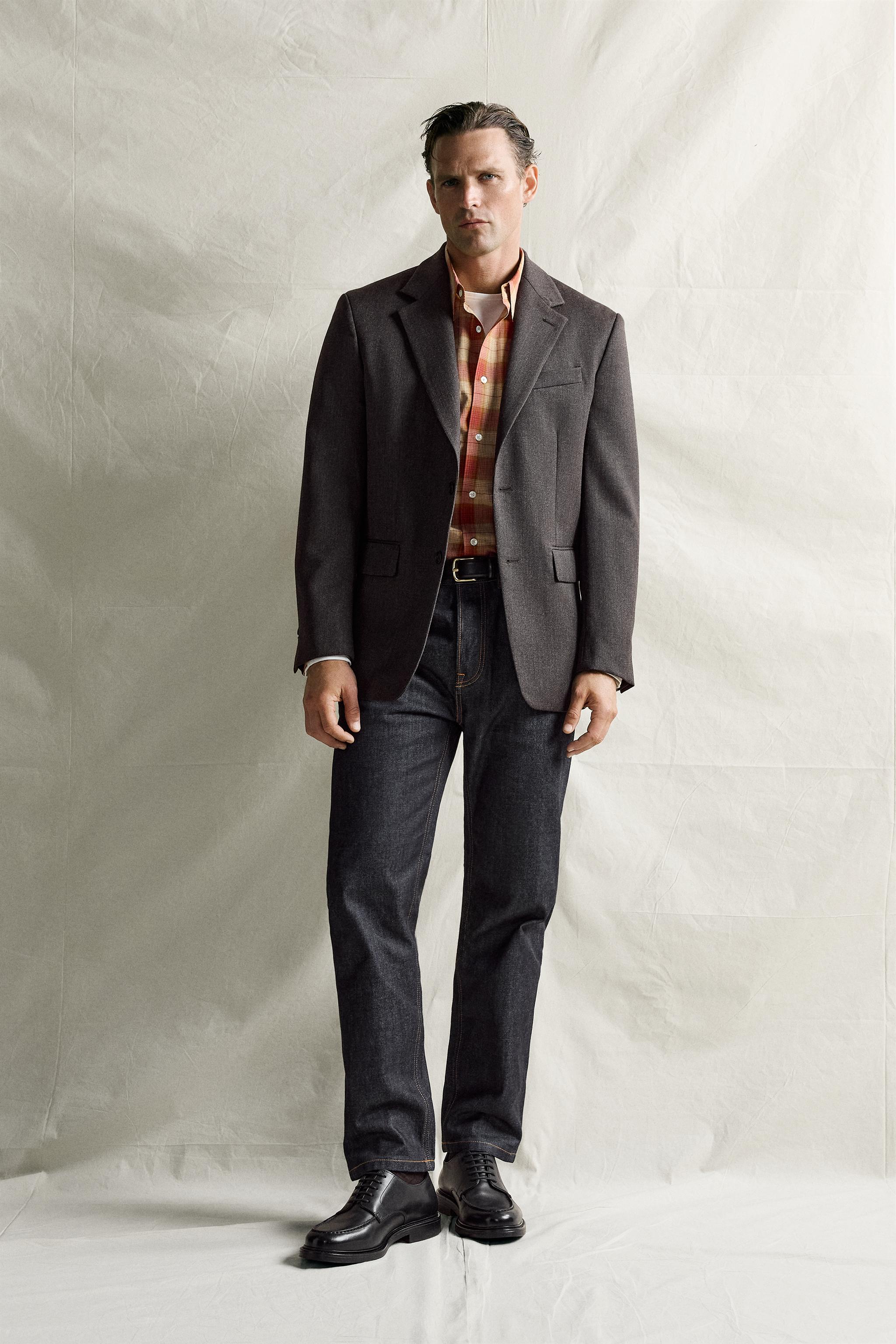 STRAIGHT-FIT JEANS