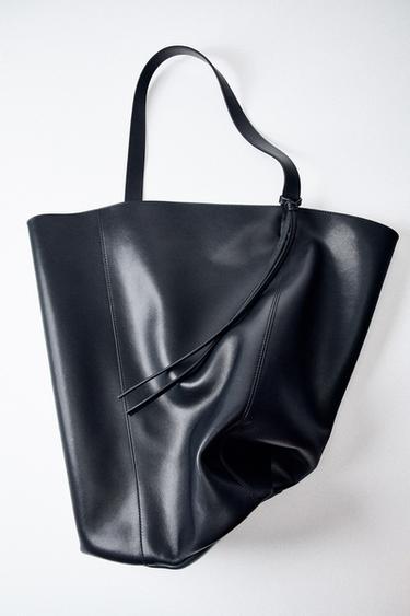 MAXI LEATHER SHOULDER BAG - Black by Zara