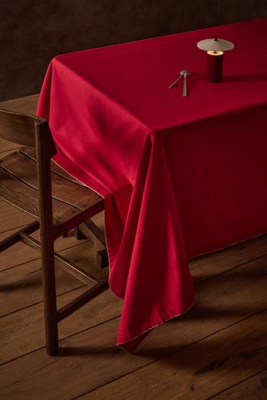 TOALHA DE MESA COM ONDAS - Vermelho da Zara