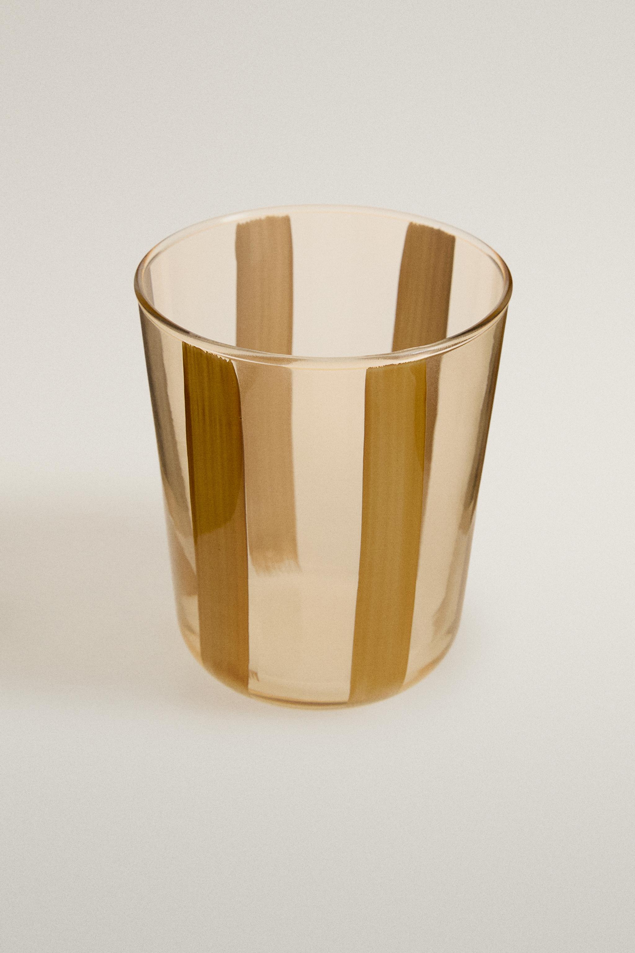 GLASS TUMBLER WITH LINE DESIGN — Yellow