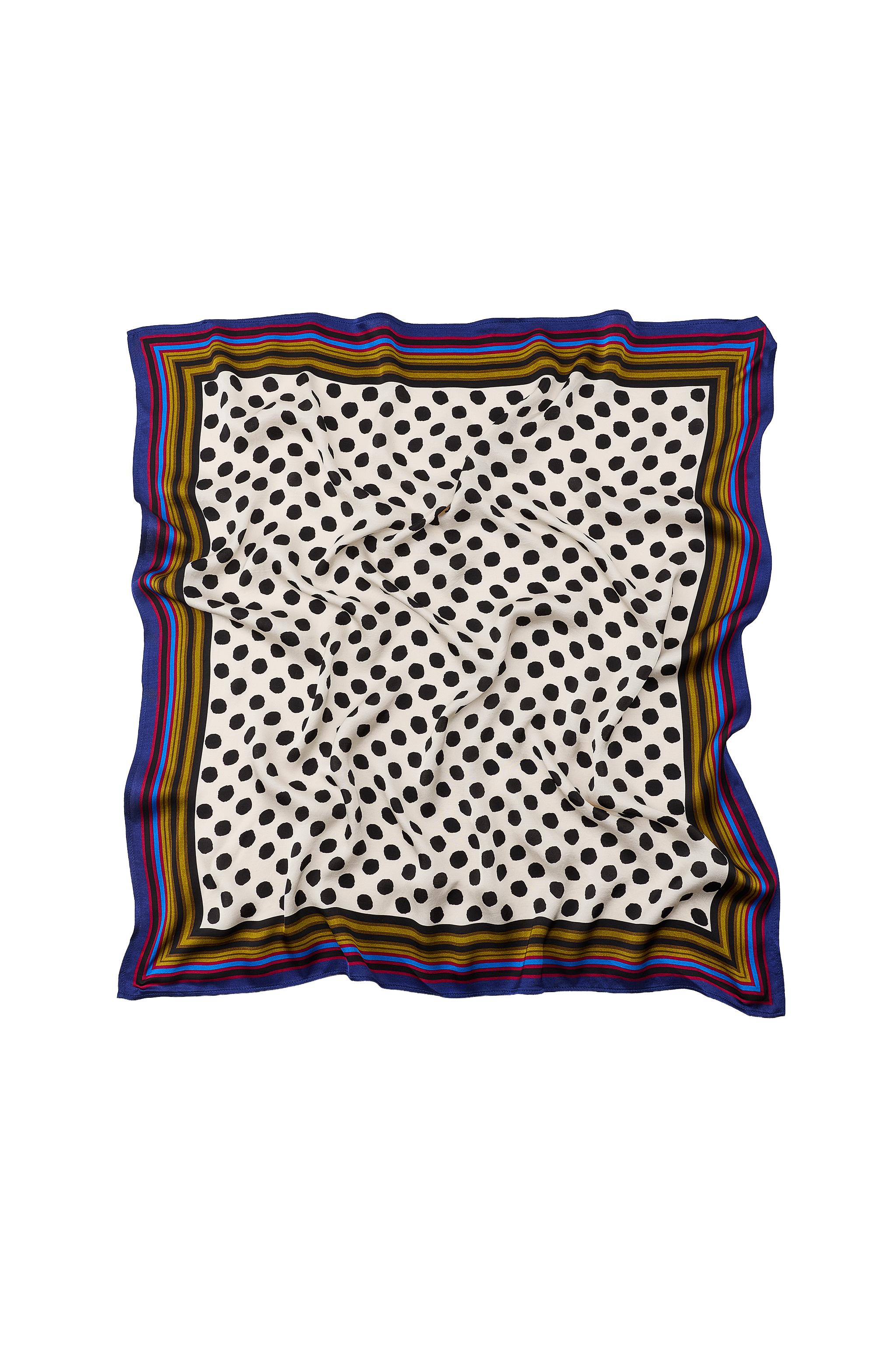 PAÑUELO 100% VISCOSA ESTAMPADO LUNARES