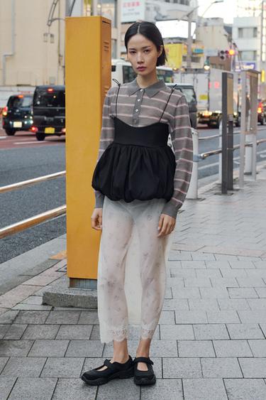 ストッパー付きバルーントップスブラック0Zaraのストッパー付きバルーントップス - ブラック - 画像 0