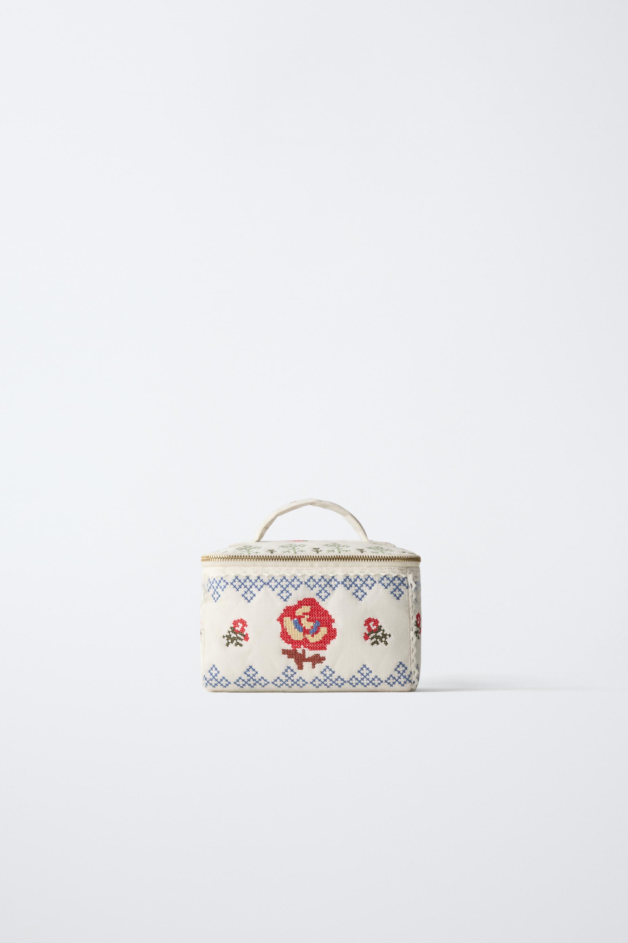 EMBROIDERED TOILETRY BAG