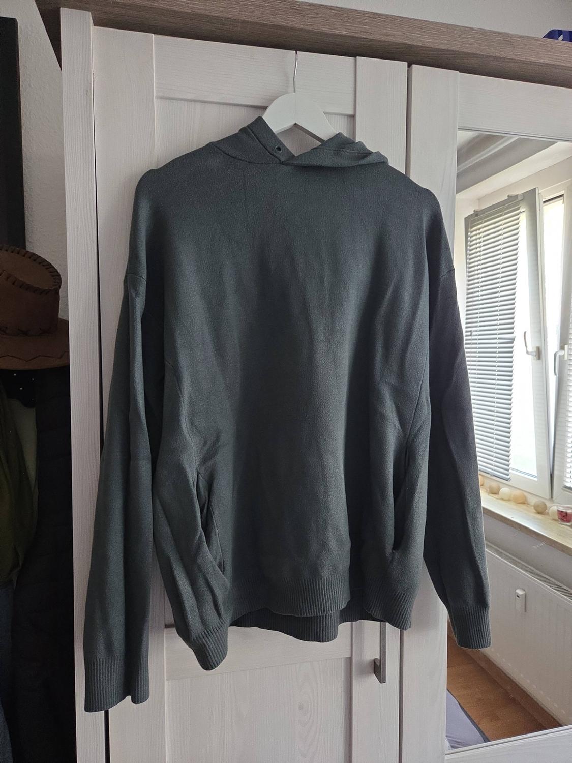 HODDIE AUS STRICKSTOFF - Image 3