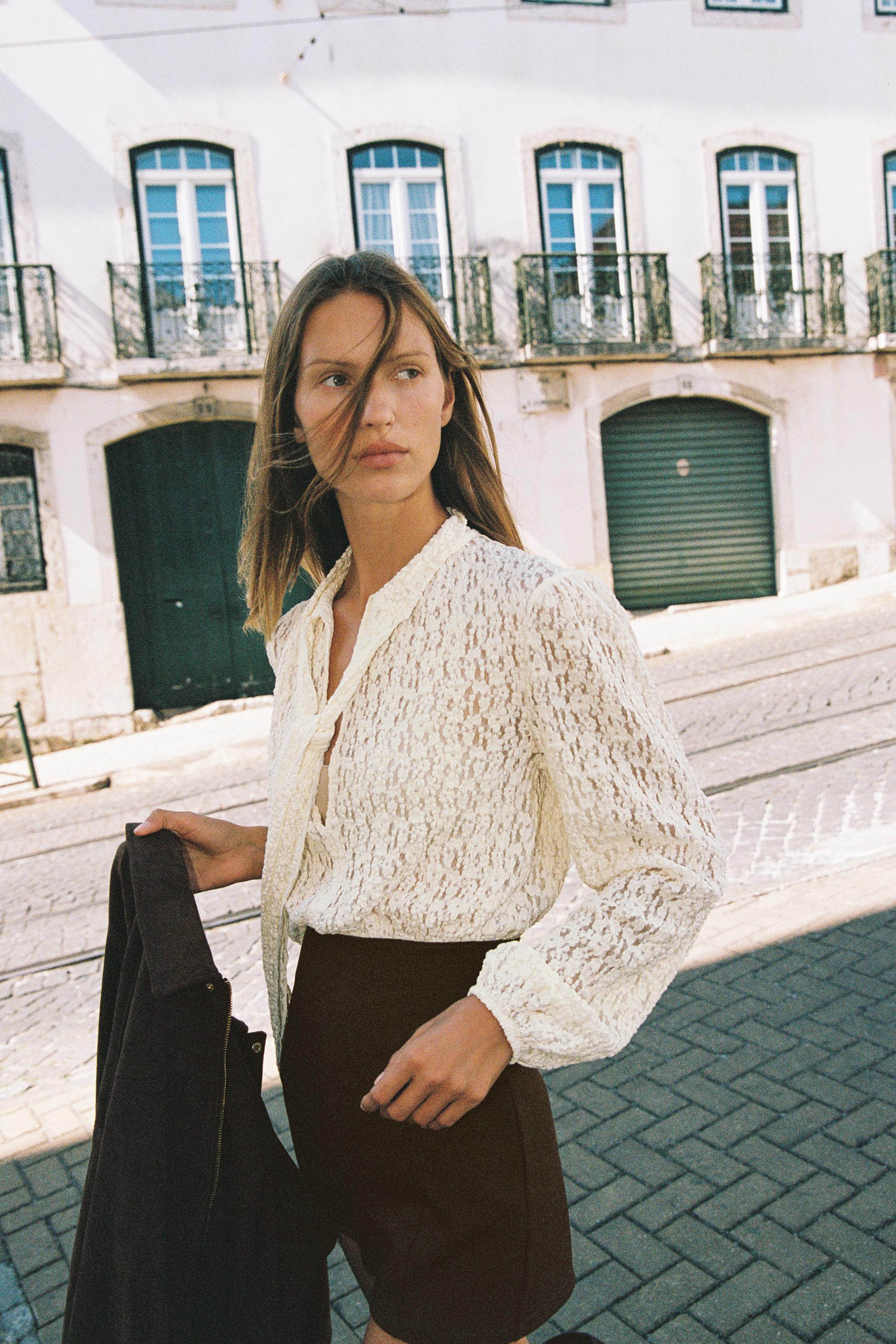 MONO CORTO LAZADA COMBINADO - Crudo / Marrón | ZARA España