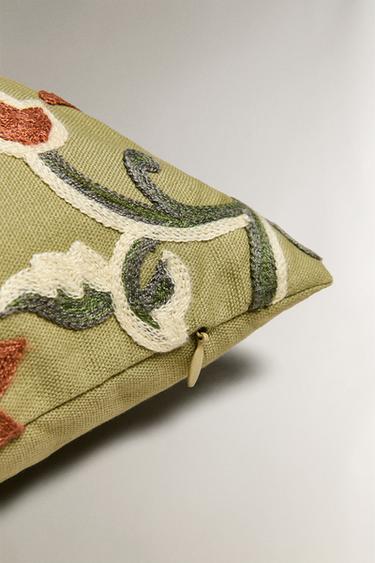 HOUSSE DE COUSSIN BRODERIE - Vert chiné de Zara - Image 4