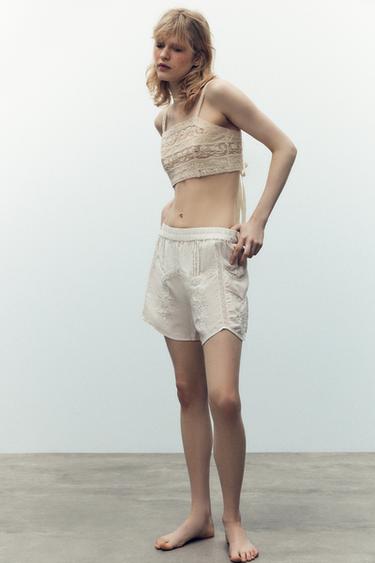 Zara EMBROIDERED LACE SHORTS - Ecru