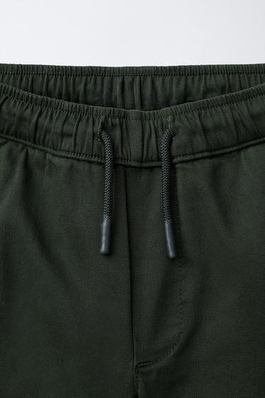 PANTALON CHINO BASIQUE ÉTIQUETTE - Kaki de Zara - Image 2
