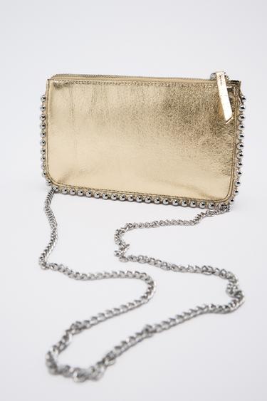 CARTERA BANDOLERA TACHAS - Dorado de Zara