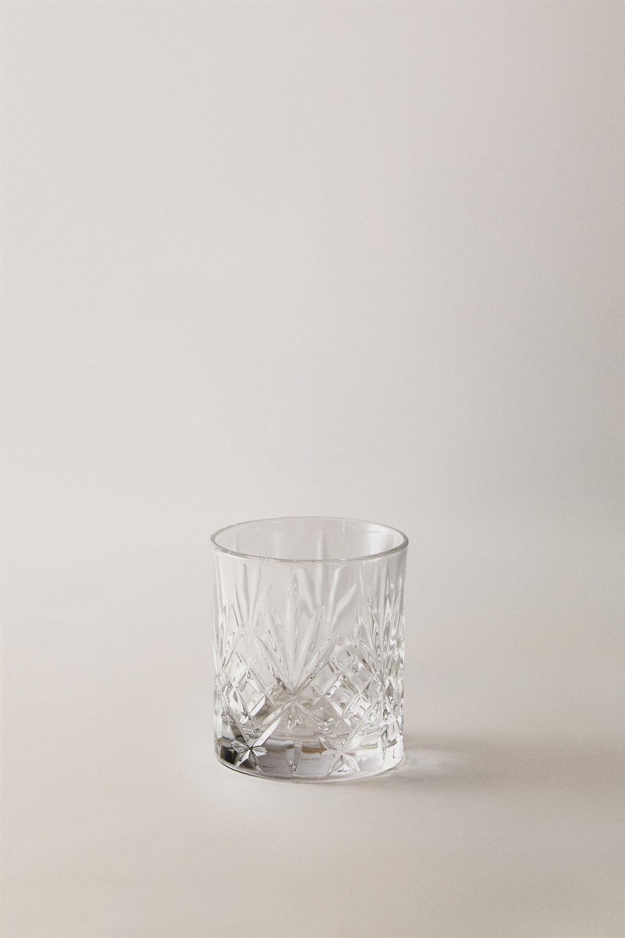 ENGRAVED CRYSTALLINE SHOT GLASS — Transparent