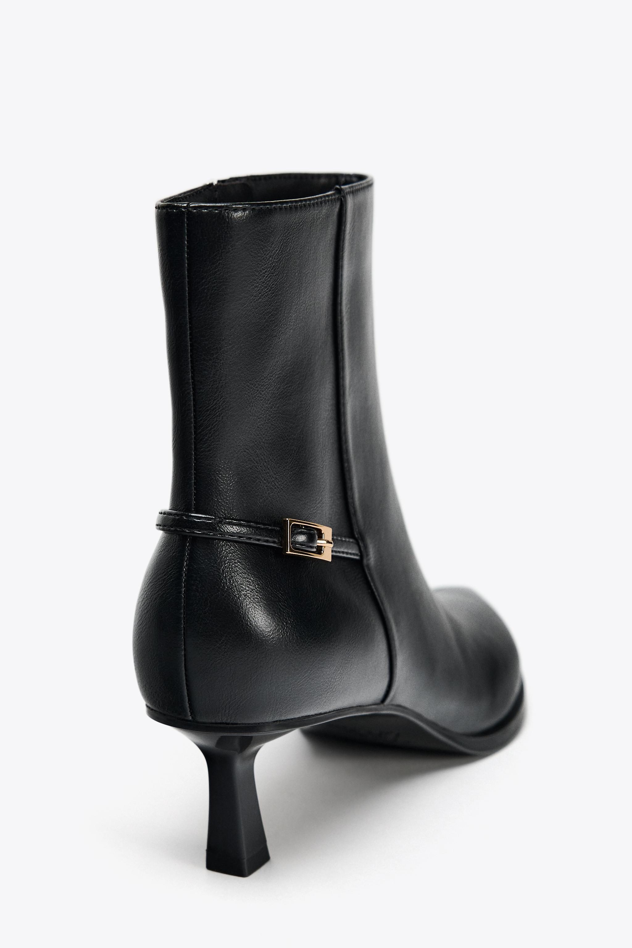 バックル付きハイヒールショートブーツ - ブラック | ZARA Japan