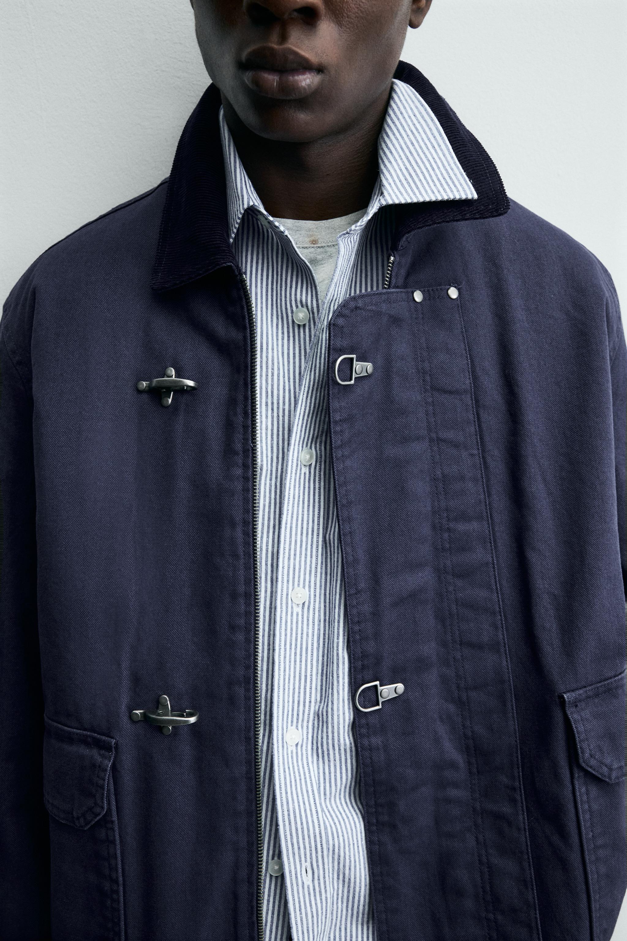 BLOUSON COL CONTRASTE À BRANDEBOURGS