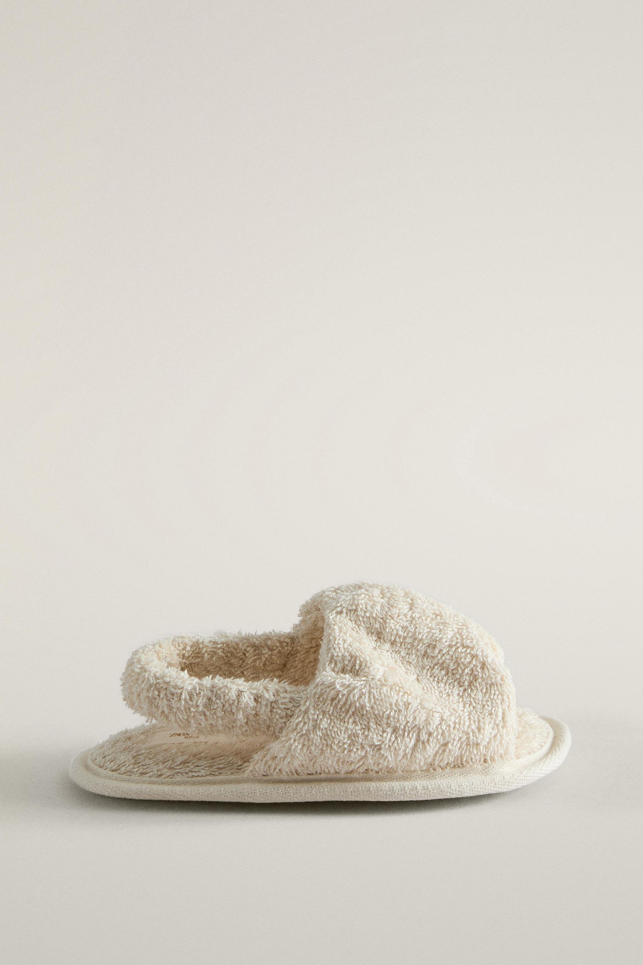 CHAUSSONS DE BAIN EN ÉPONGE ENFANT