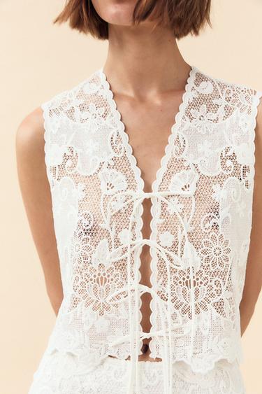 EMBROIDERED T-SHIRT - White by Zara