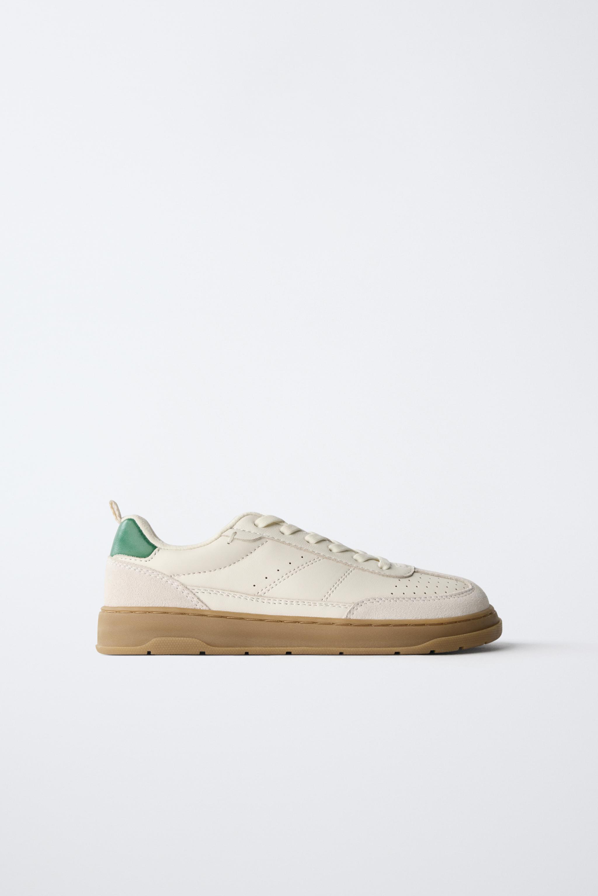 TENNIS EN CUIR PIEDS NUS
